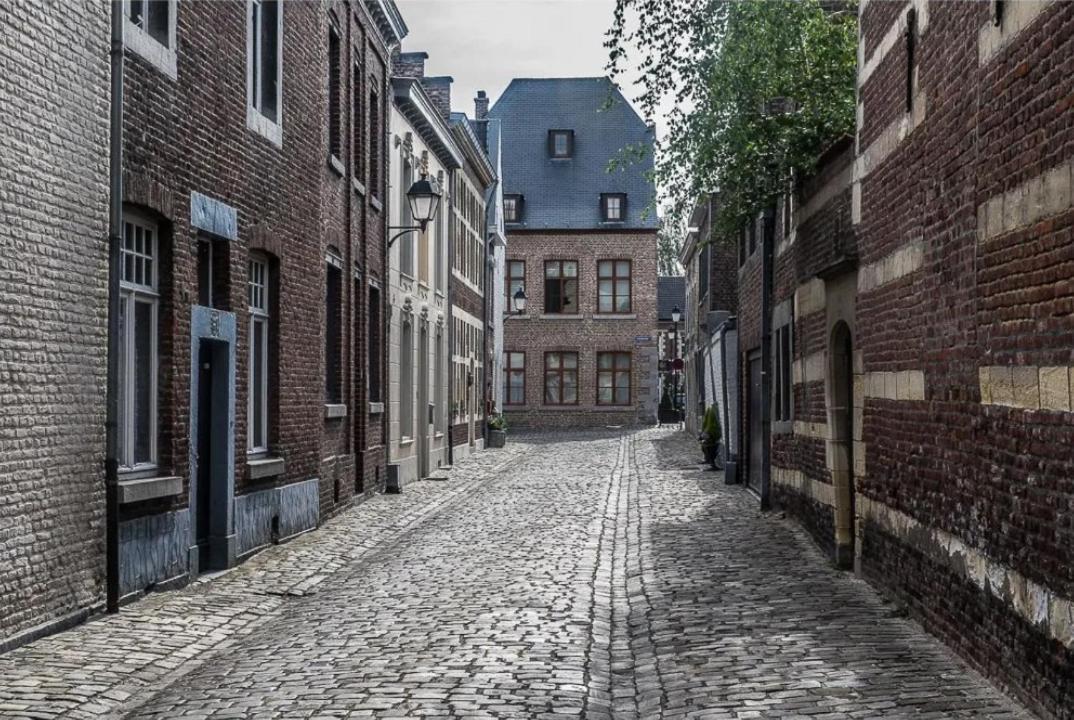 Begijnhof Historica Tongeren Apartment Екстериор снимка